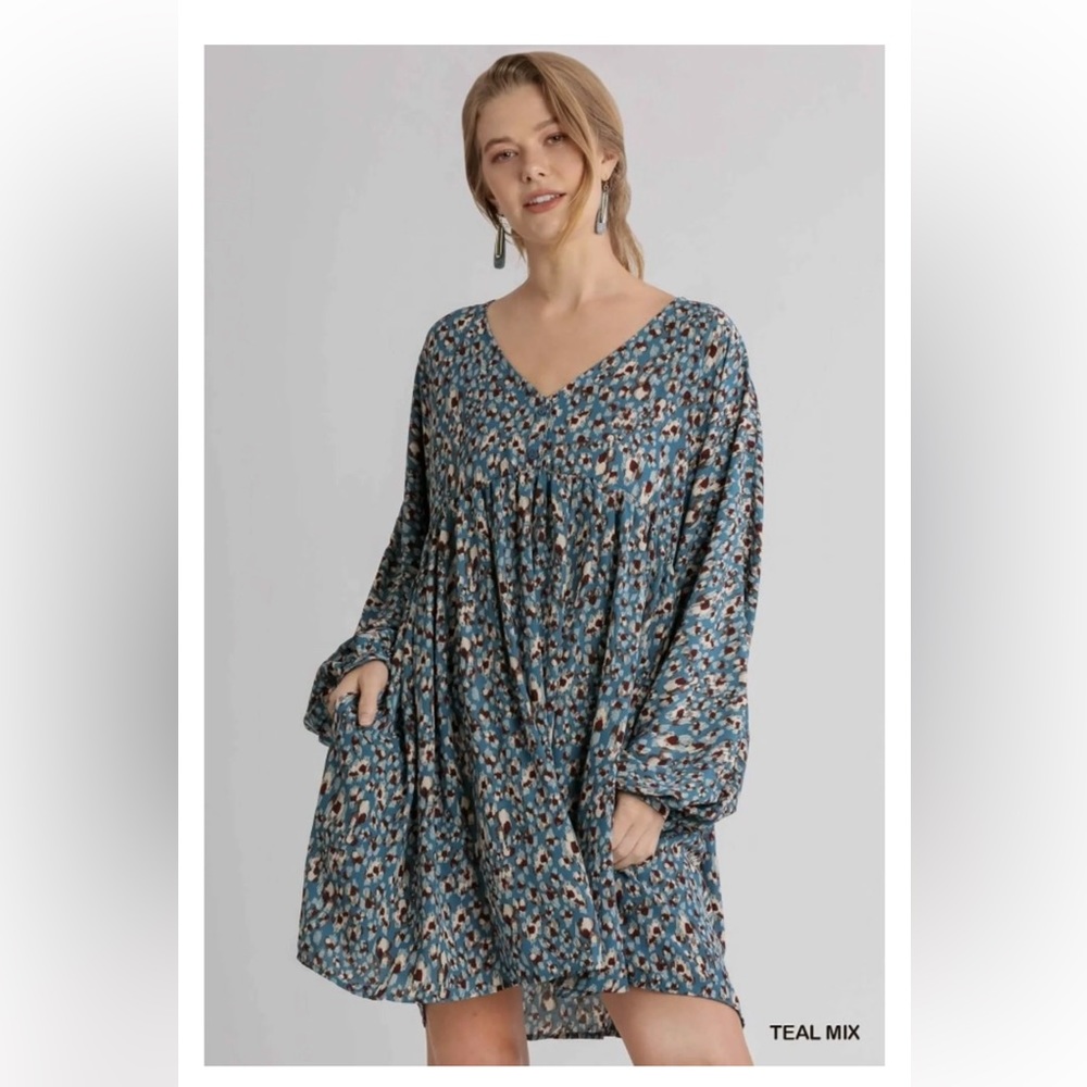 Umgee AP Long Puff Sleeve Dress. Teal print with pockets
